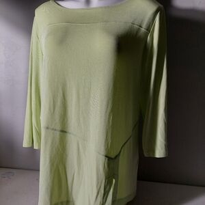 Travelers by Chicos Light Lime Tunic‎ Top Slinky Size 2 Asymmetrical Slit Middle